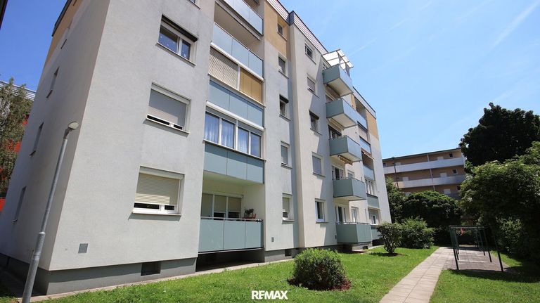 Hausansicht Richtung Balkon