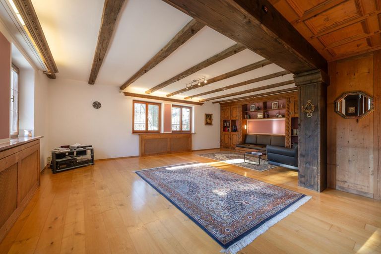 Zirbenzimmer mit Wohnbereich