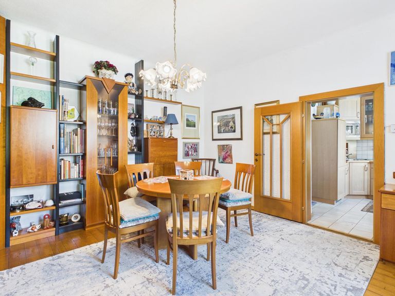 7784-Haus 1 Esszimmer