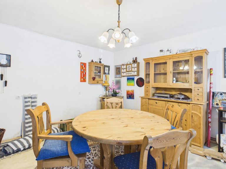 7784- Haus 2 Wohnzimmer