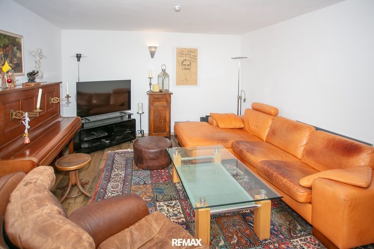 Wohnzimmer Haupthaus Ansicht 2