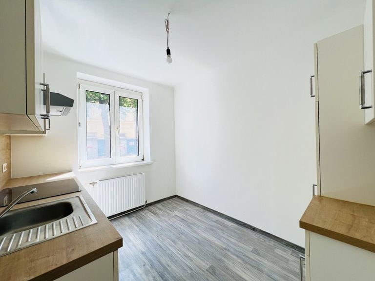 Küche mit Essbereich