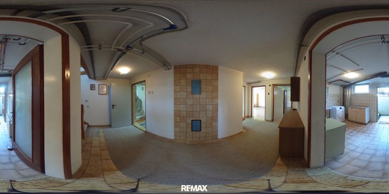 Keller