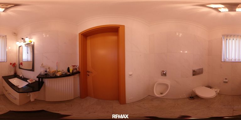 WC_EG