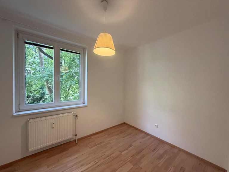 Kabinett 2 von 2