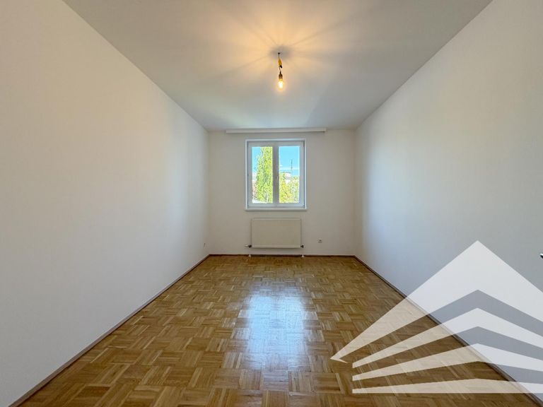 Schlafzimmer II