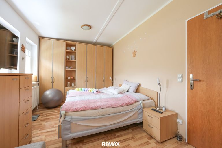 Zimmer 2 OG