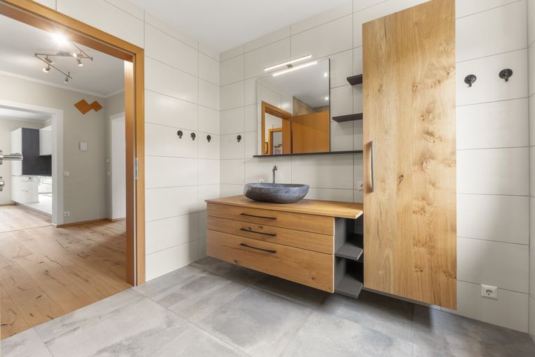 Badezimmer EG