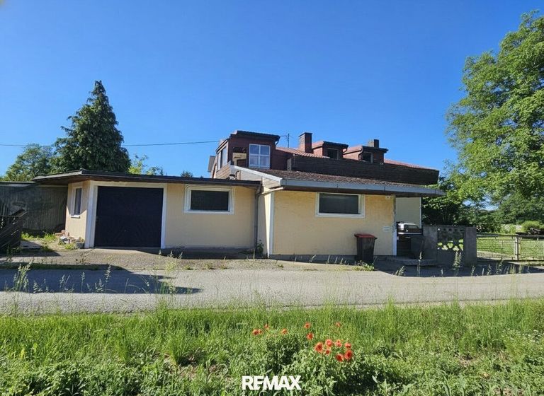 Haus mit Garage