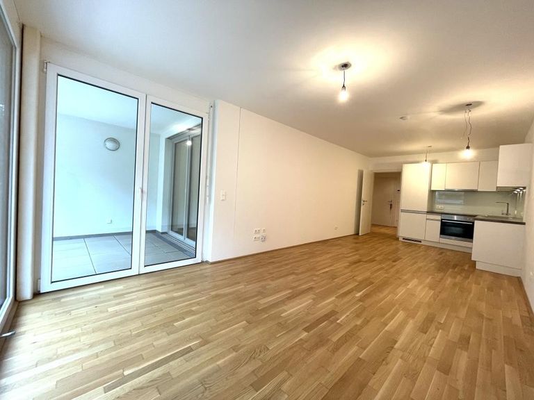 Wohnzimmer - Blick zur Küche
