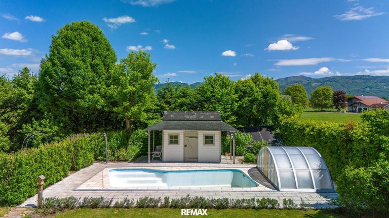 Pool, Poolhaus, Außendusche