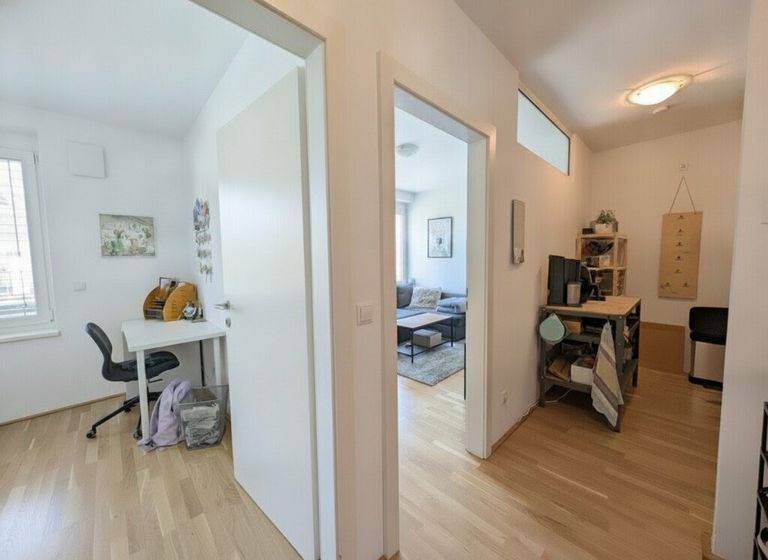 Links Zimmer 1, Mittig Zimmer 2 und rechts die Küche