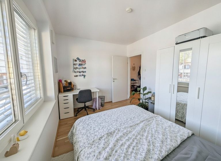 Zimmer 1 mit 11 m²: aktuell als Schlafzimmer genutzt