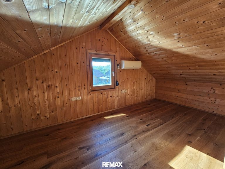 Schlafzimmer mit Klimaanlage