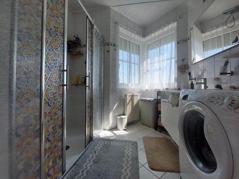 Badezimmer mit Wohlfühldusche