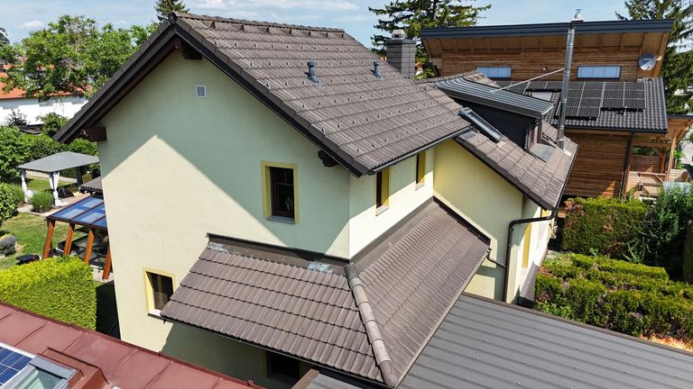 Drohnenansicht von der Seite