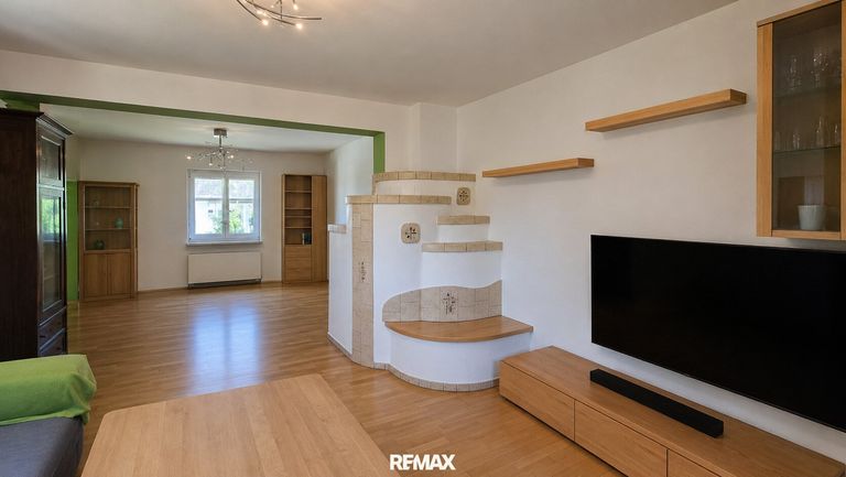 OG Wohnzimmer ( KI geräumt )