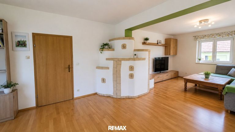 EG Wohnzimmer ( KI geräumt )
