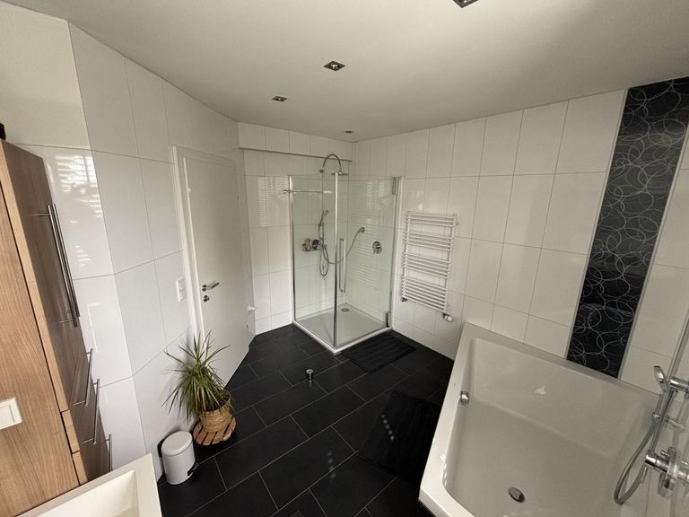 Badezimmer 1. OG
