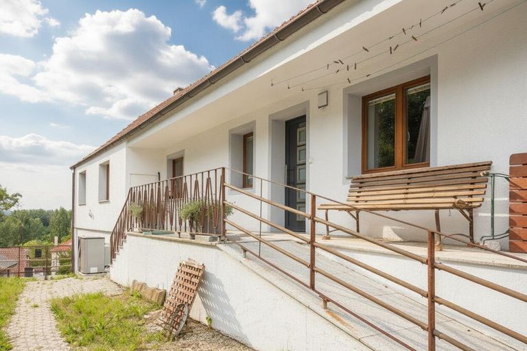 Aussenansicht Wohnhaus Ansicht 2