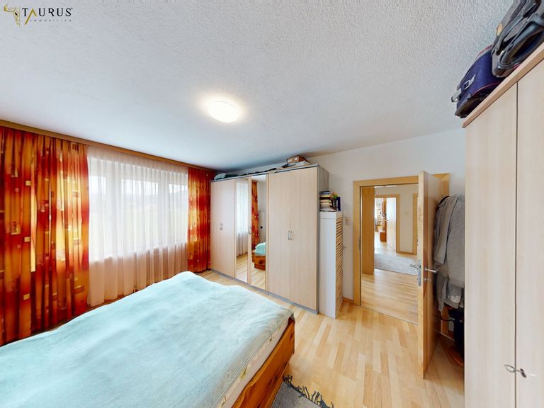 Schlafzimmer 2