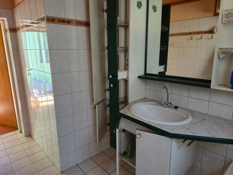 Badezimmer EG