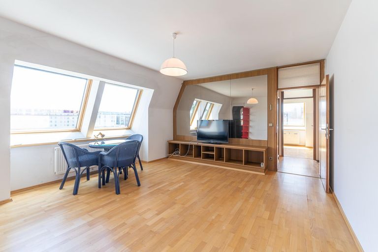 Grosszügiges Wohnzimmer