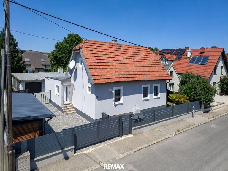 Hausansicht von der Straße