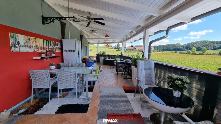 Terrasse bestens ausgestattet
