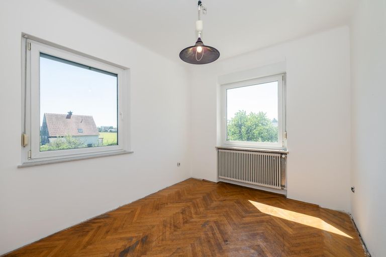 Zimmer 1 OG