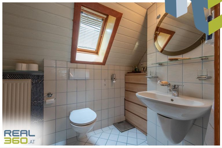 Bad und WC im OG