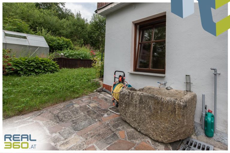 Wasserleitung auf Terrasse im EG