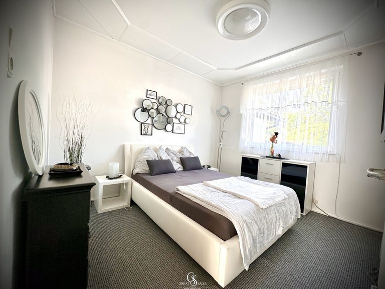 Schlafzimmer-1