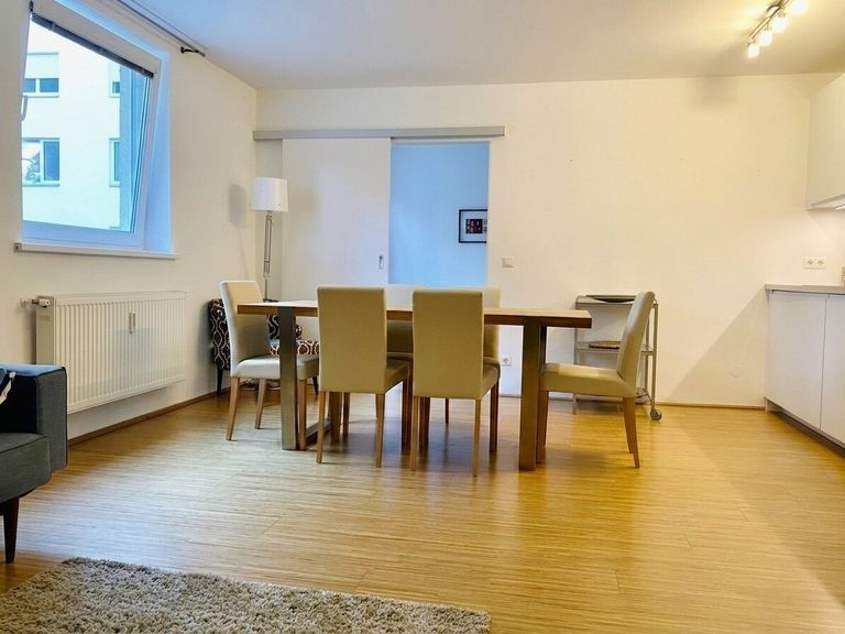 Wohnraum mit Küche
