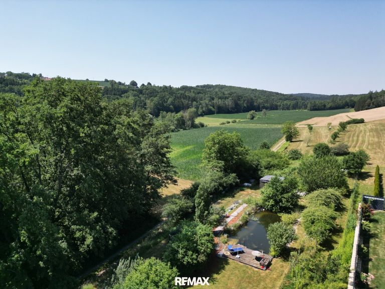 Idylle pur auf ca. 8.386 m² Eigengrund