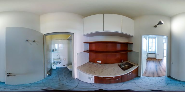 Küche und Toilette