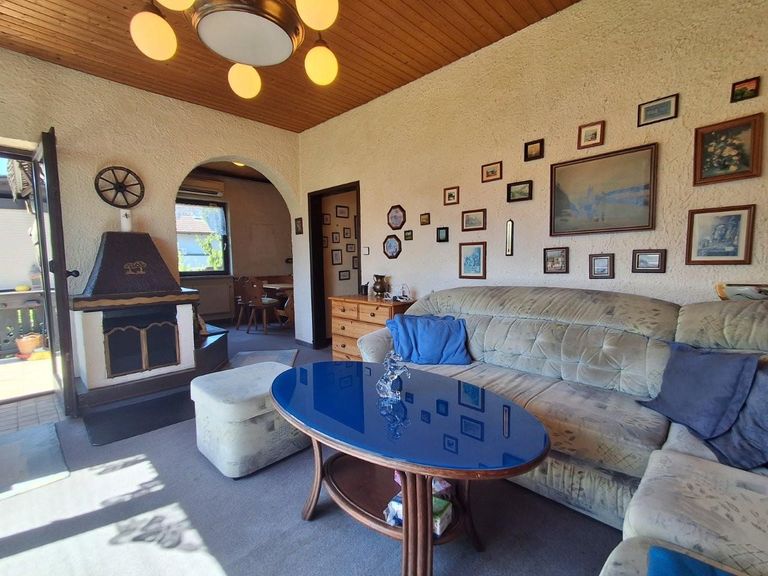 2 Wohnzimmer mit Kamin 1220