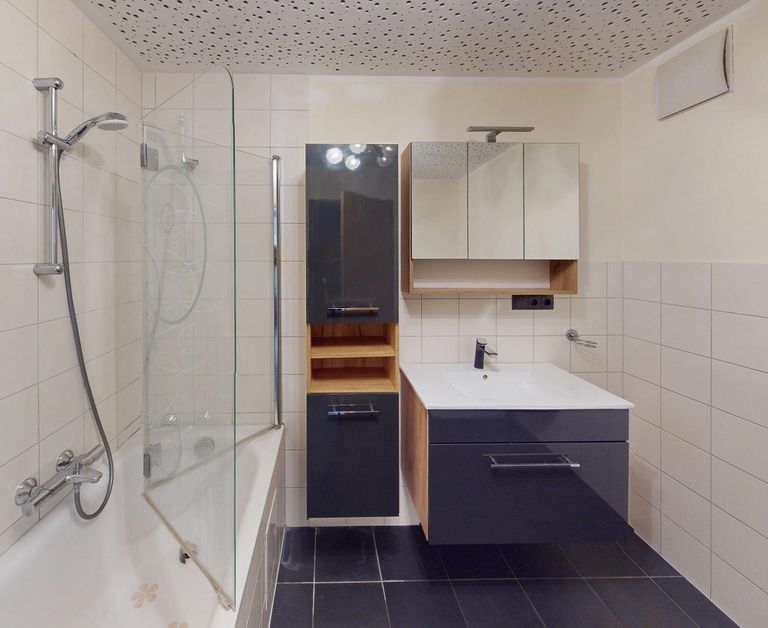 Wohnung - Badezimmer