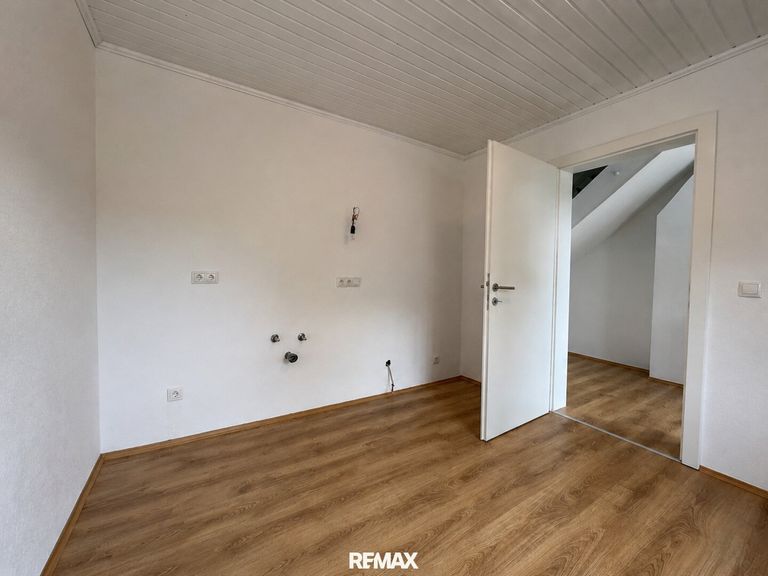 Küche / Ansicht Anschlüsse