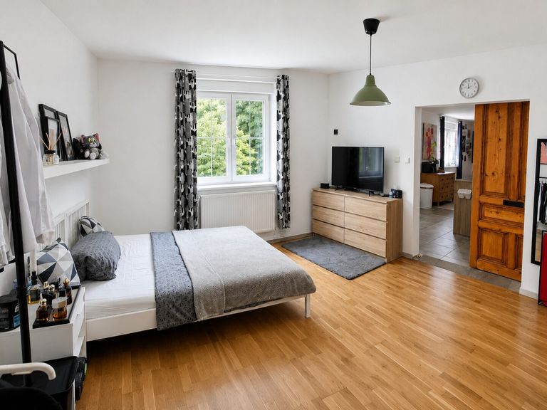 Schlafzimmer 2 Straßentrakt