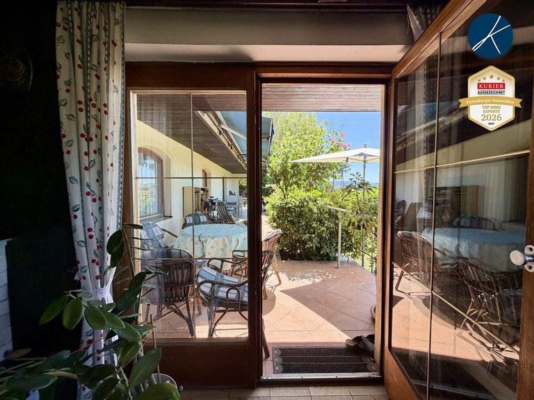 Ausgang zu Terrasse und Garten
