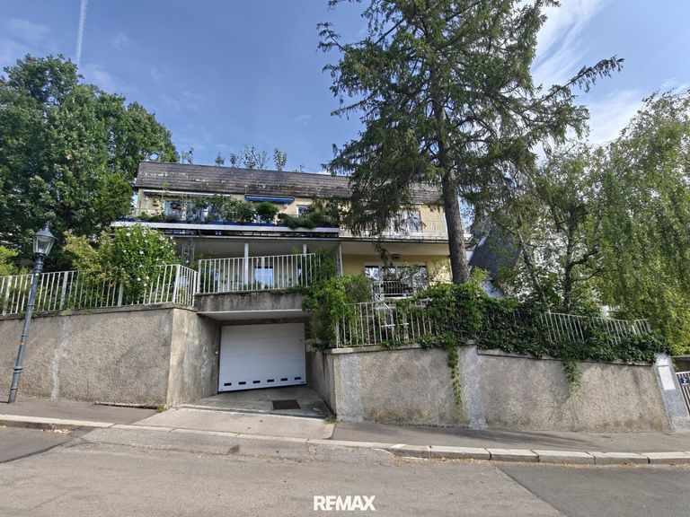 Aussenansicht des Hauses strassenseitig