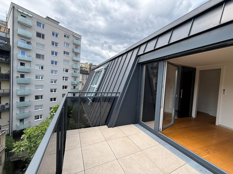 Kinderzimmer mit Balkon