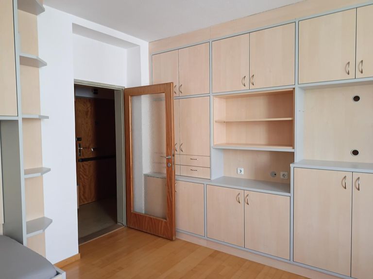 Schrank