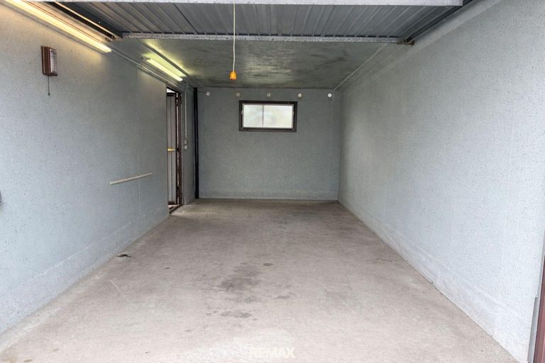 Garage (optional)