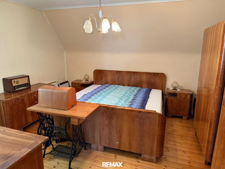 Schlafzimmer - DG