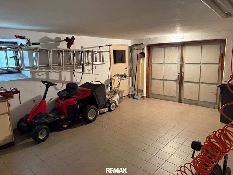 Garage - KG