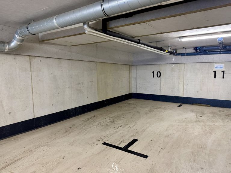 Tiefgaragenstellplatz