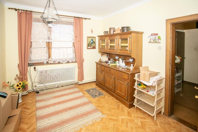 1 Stock Zimmer 1