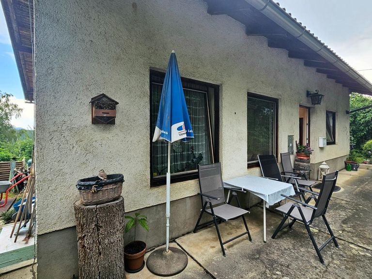"OG" Terrasse und Haustür